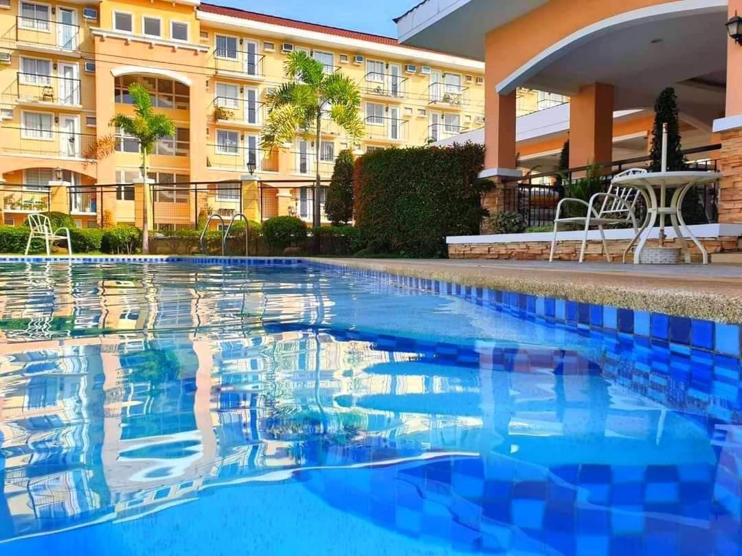 Appartamento Arezzo Davao Near Sm Lanang & Airport Esterno foto