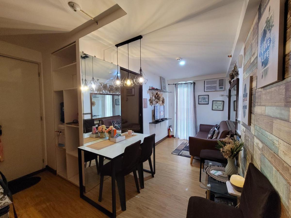 Appartamento Arezzo Davao Near Sm Lanang & Airport Esterno foto